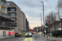 Man Stabbed in Brentford High Street Robbery