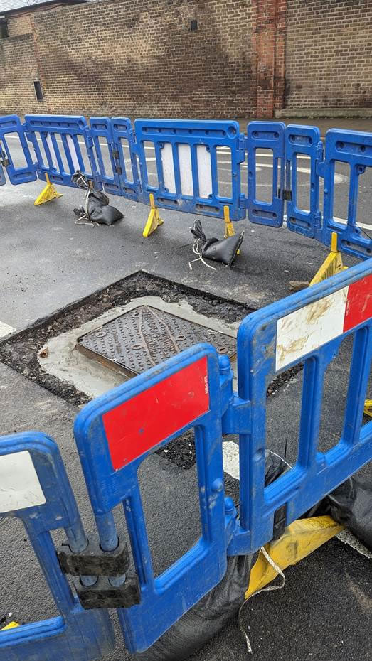Twickenham Road manhole cover