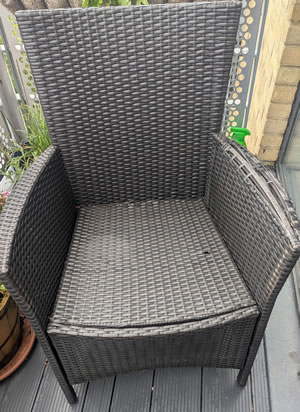 Wicker chair 
