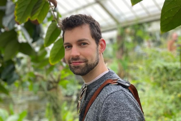 Adam Aspinall Da Encarnacao