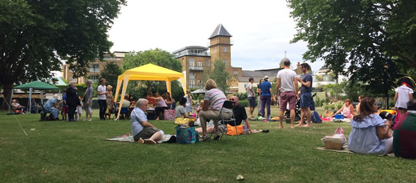 Coronatio Gardens picnic in 2017