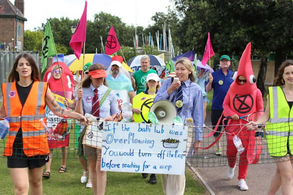 Extinction Rebellion protests in Wimbledon